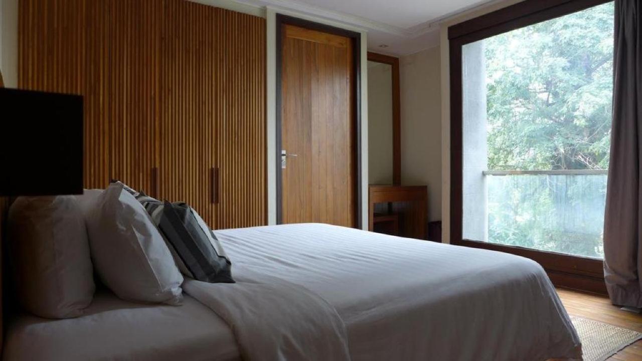 LUXX Langsuan Hotel - SHA Plus Bangkok Bagian luar foto