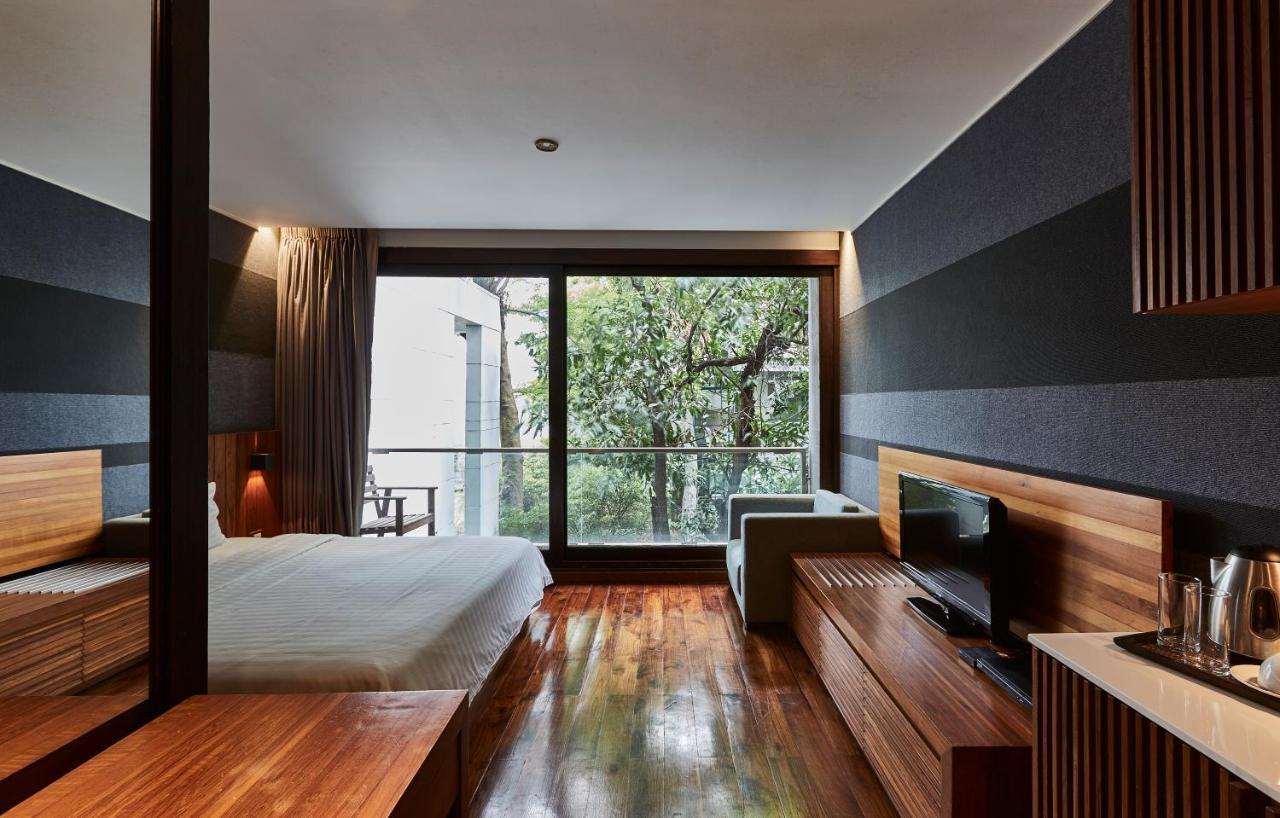 LUXX Langsuan Hotel - SHA Plus Bangkok Bagian luar foto
