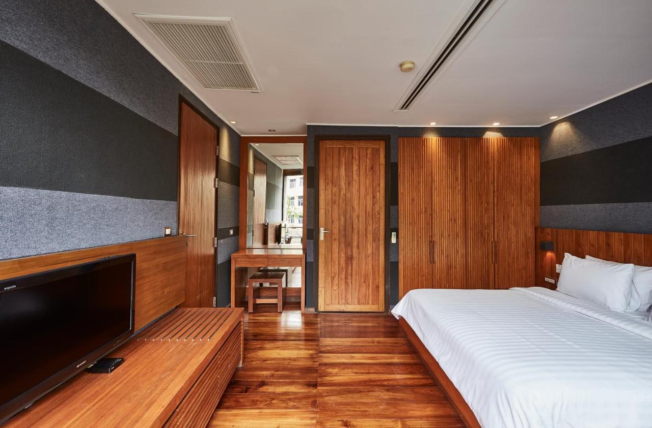 LUXX Langsuan Hotel - SHA Plus Bangkok Bagian luar foto