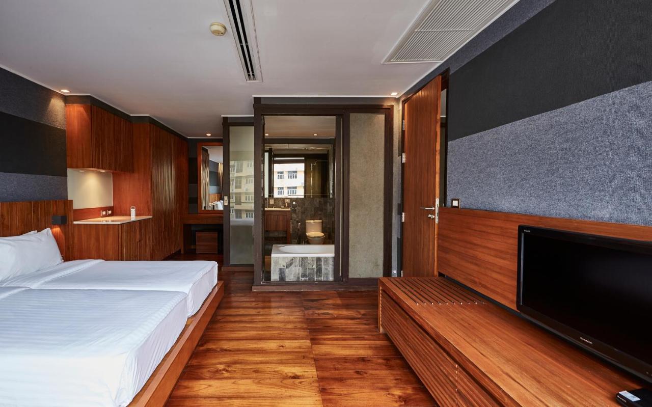 LUXX Langsuan Hotel - SHA Plus Bangkok Bagian luar foto