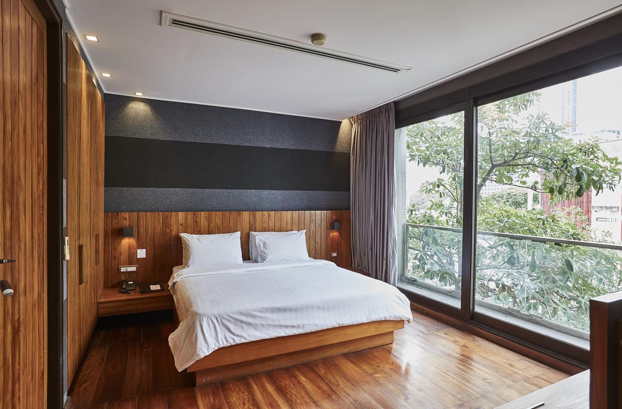 LUXX Langsuan Hotel - SHA Plus Bangkok Bagian luar foto
