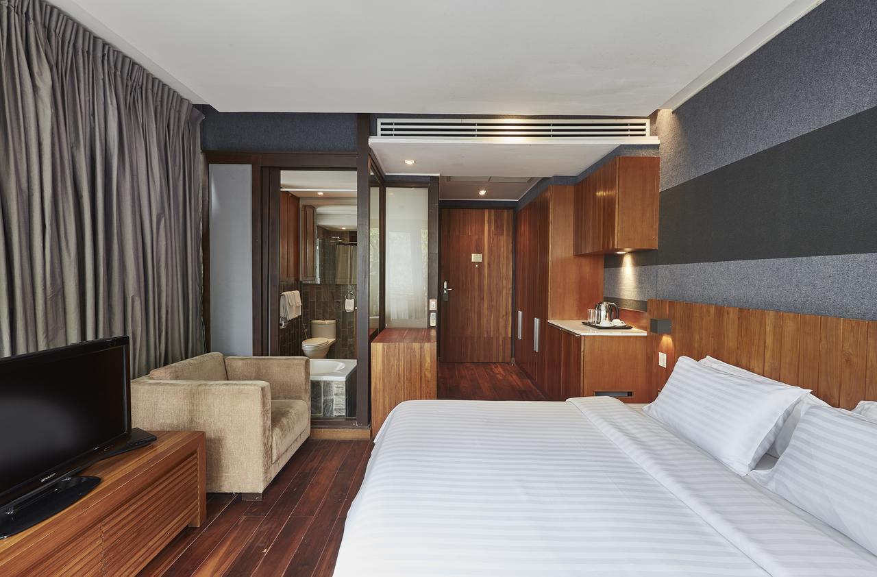 LUXX Langsuan Hotel - SHA Plus Bangkok Bagian luar foto